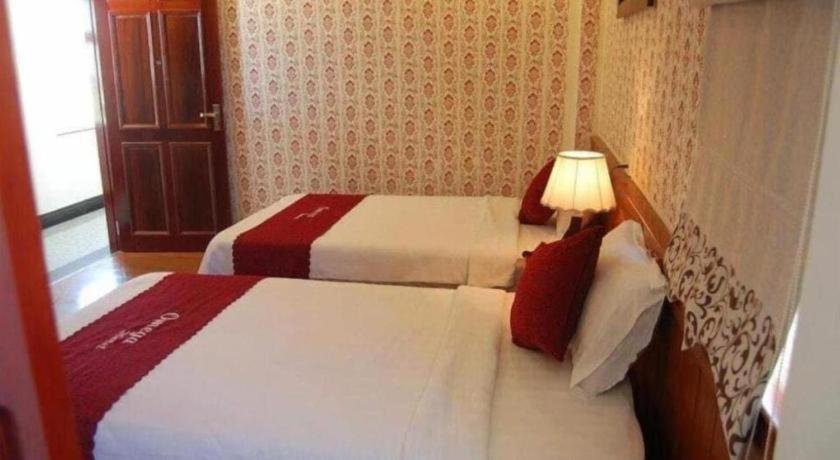 Omega Da Nang Beach Hotel Экстерьер фото
