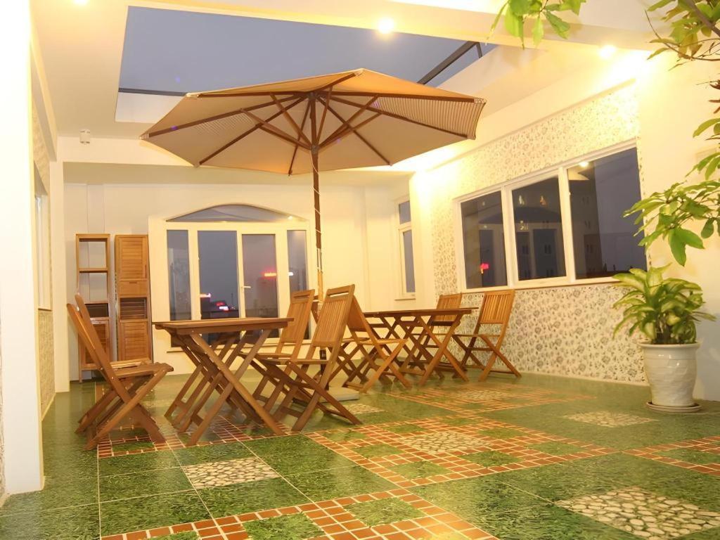 Omega Da Nang Beach Hotel Экстерьер фото